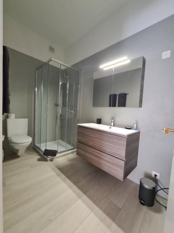 Osteria La Riva Hotel Minusio Екстериор снимка
